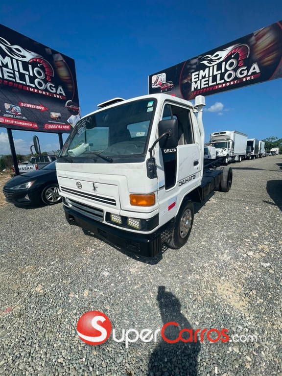 2008 Daihatsu Delta Cama larga — foto 2 / 12