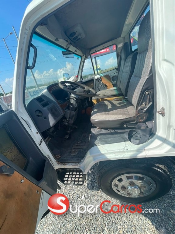 2008 Daihatsu Delta Cama larga — foto 4 / 12