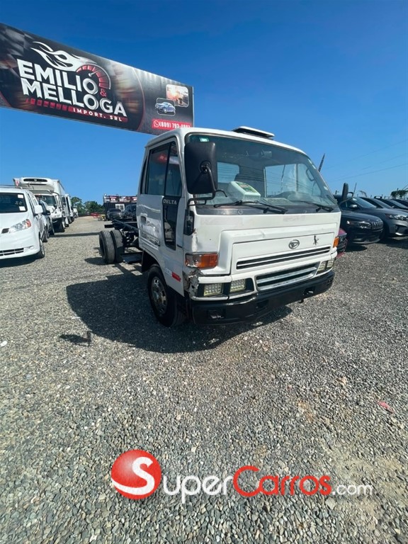 2008 Daihatsu Delta Cama larga — foto 9 / 12