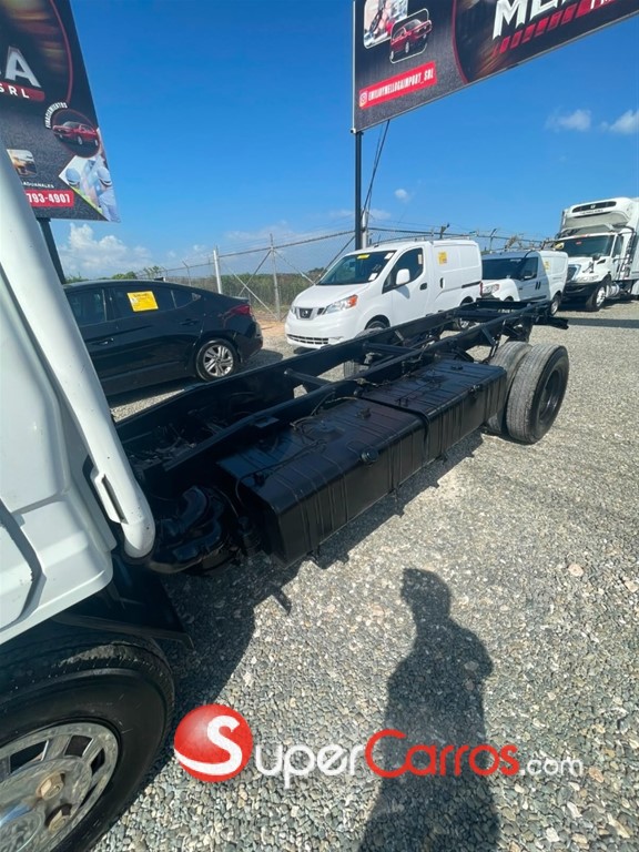 2008 Daihatsu Delta Cama larga — foto 12 / 12