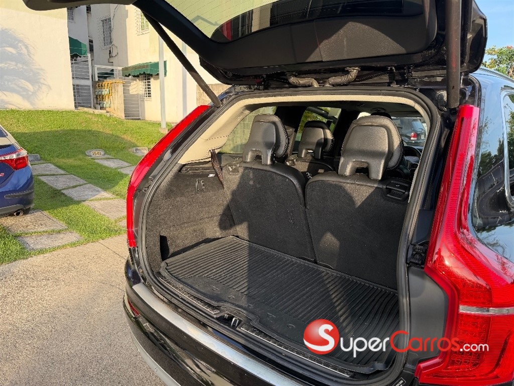 2020 Volvo XC90 — foto 8 / 11