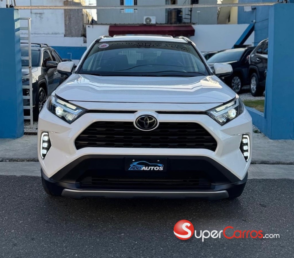 2024 Toyota RAV4 XLE Premium — foto 2 / 8