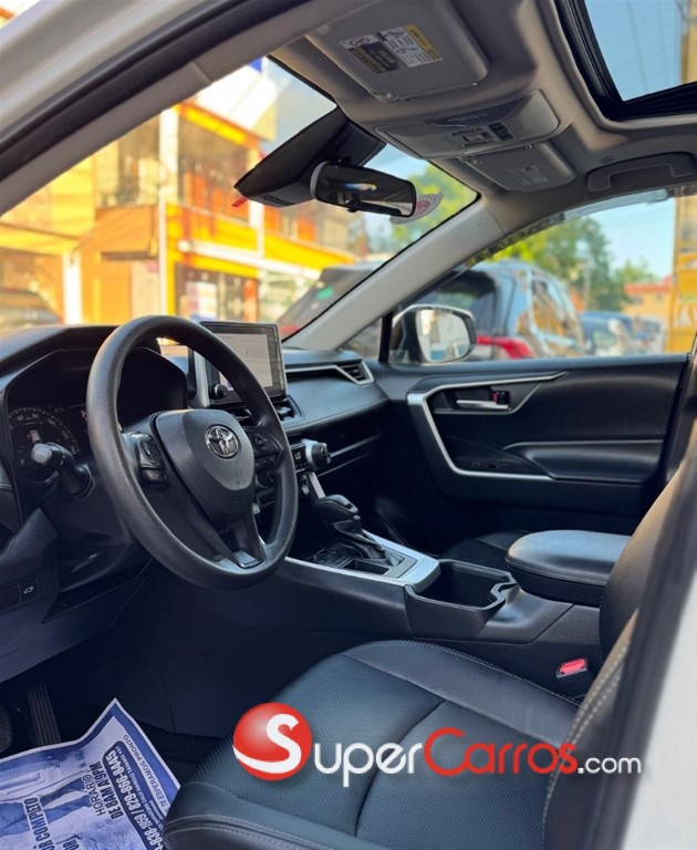 2024 Toyota RAV4 XLE Premium — foto 8 / 8