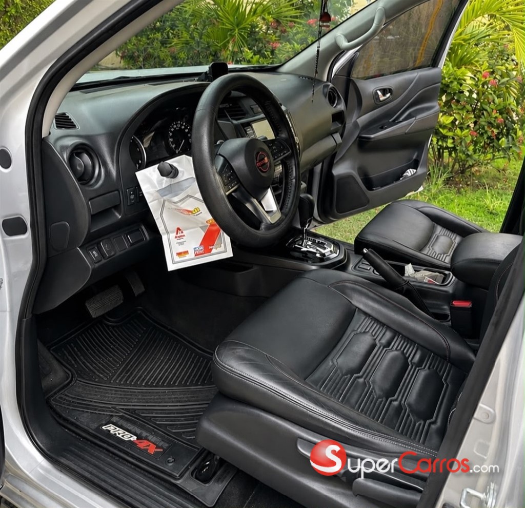 2023 Nissan Frontier Pro-4X — foto 7 / 9
