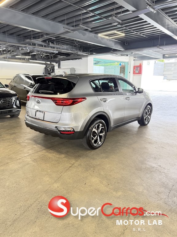 2021 Kia Sportage LX — foto 3 / 9