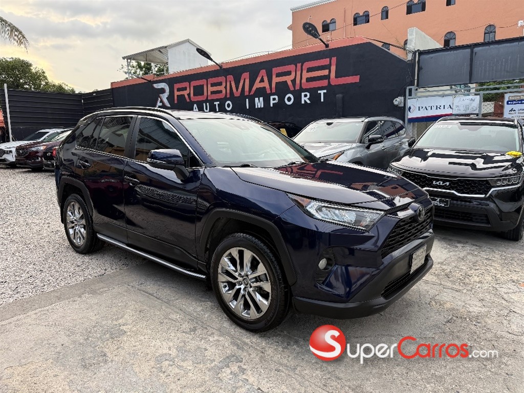 2020 Toyota RAV4 XLE Premium
