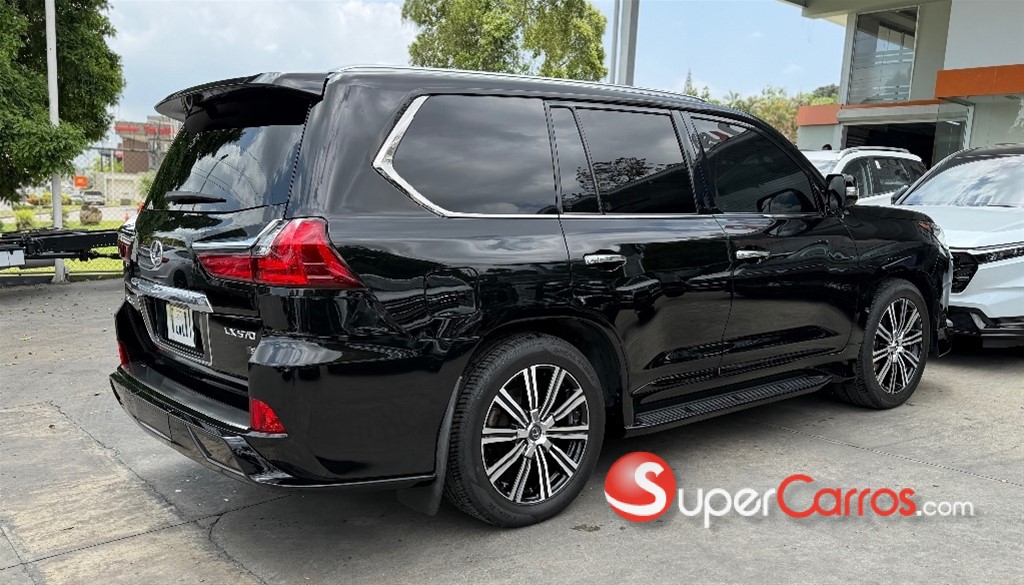 2020 Lexus LX 570 — foto 5 / 11