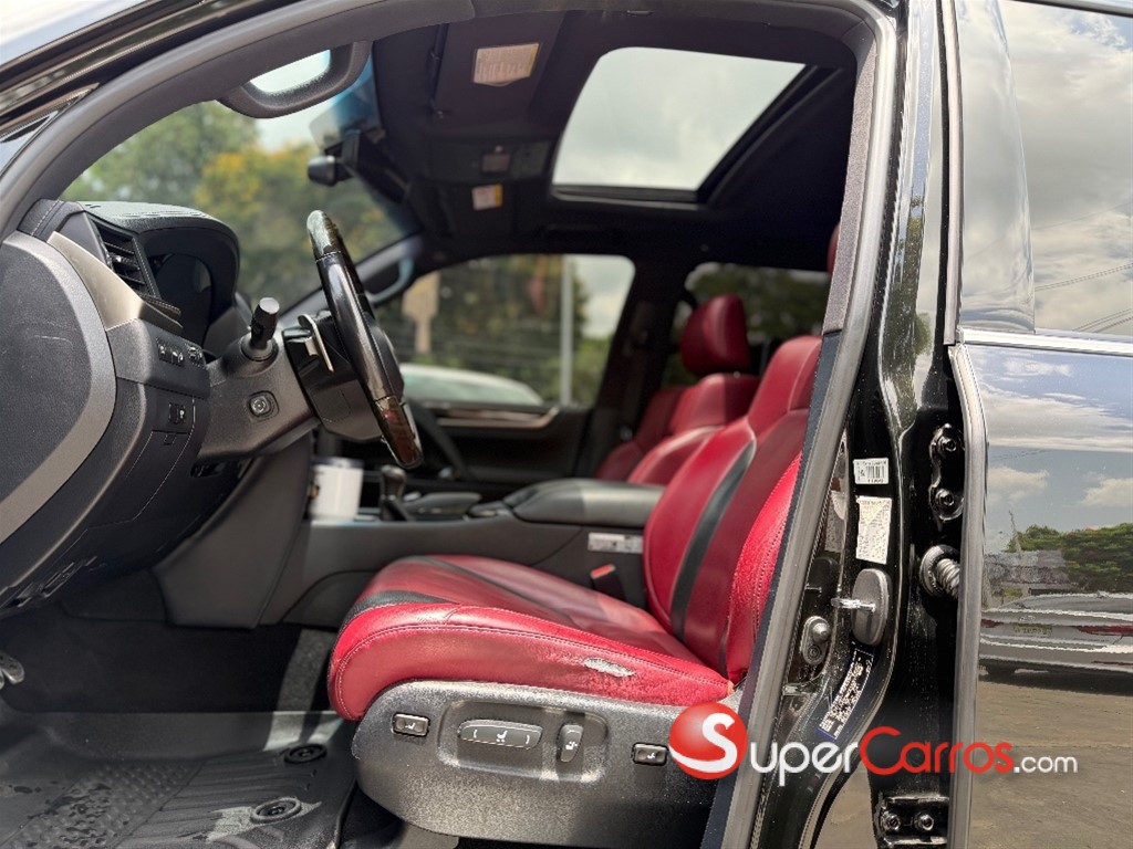 2020 Lexus LX 570 — foto 8 / 11