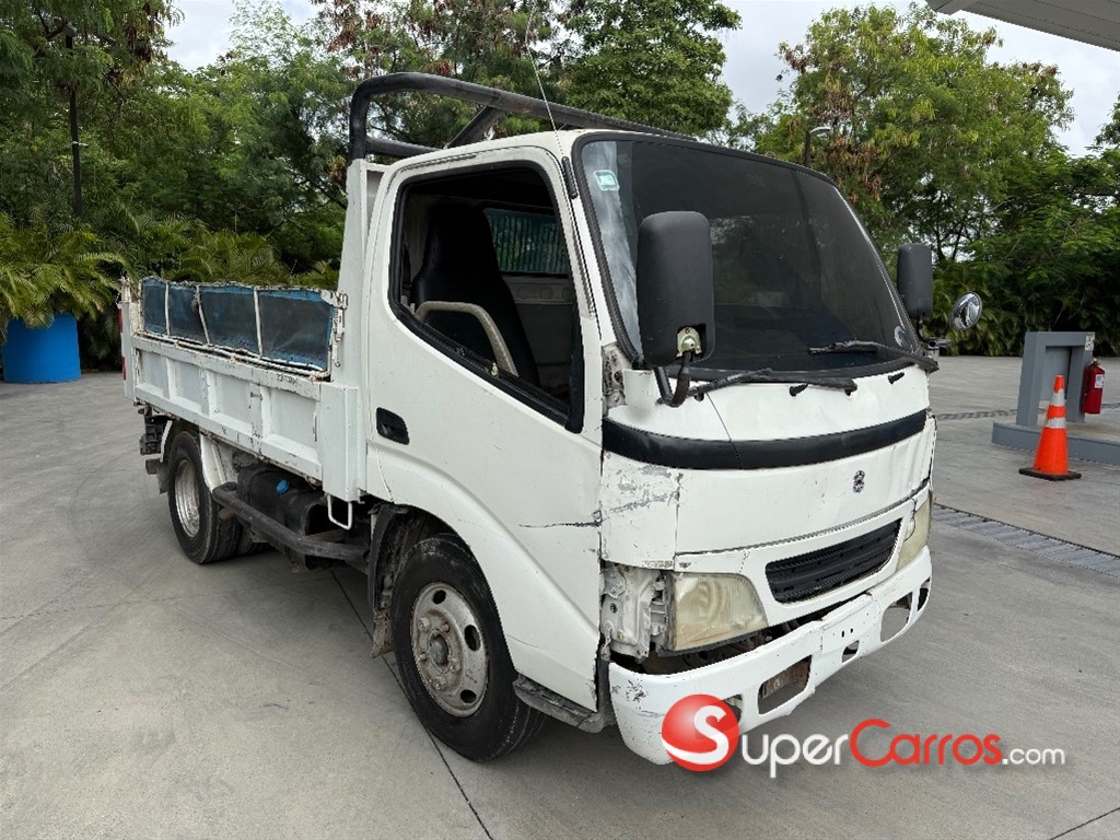 2007 Hino Volteo