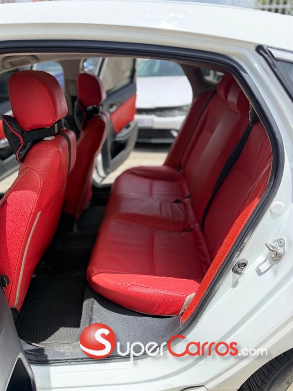 2016 Honda Civic LX — foto 10 / 12