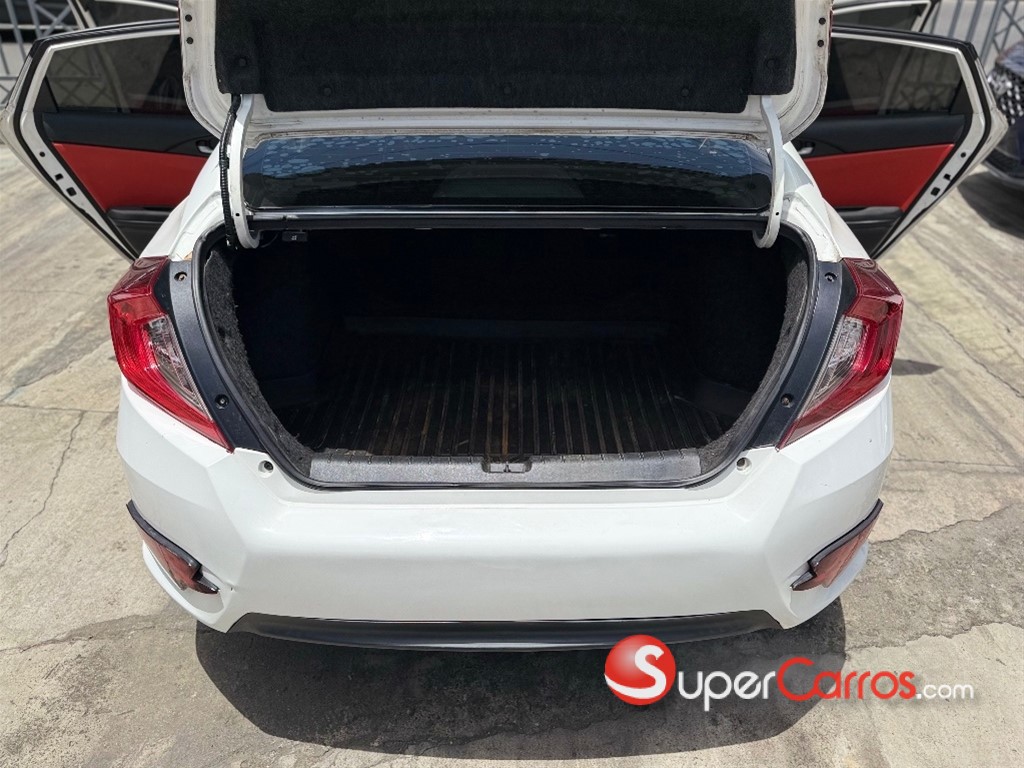 2016 Honda Civic LX — foto 11 / 12