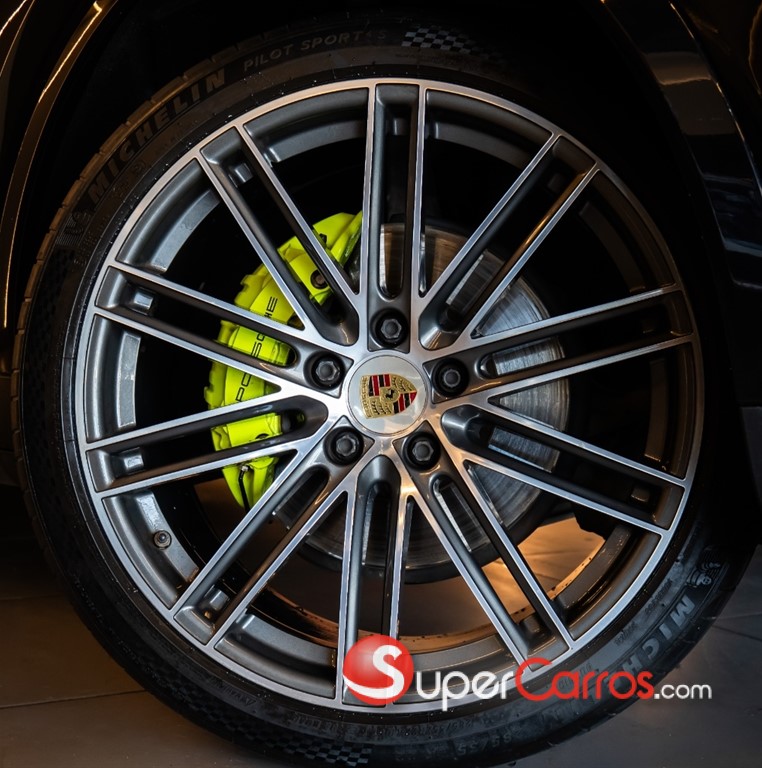 2019 Porsche Cayenne E-Hybrid — foto 6 / 12