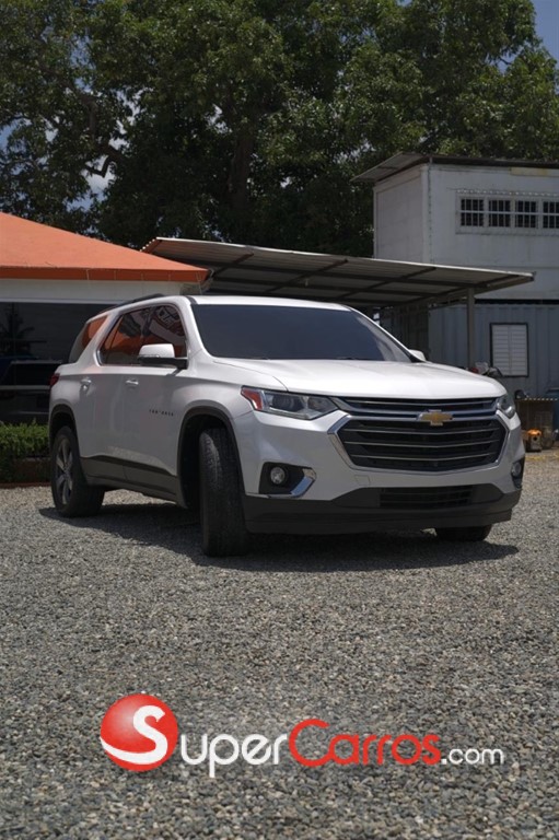 2021 Chevrolet Traverse LT — foto 2 / 9