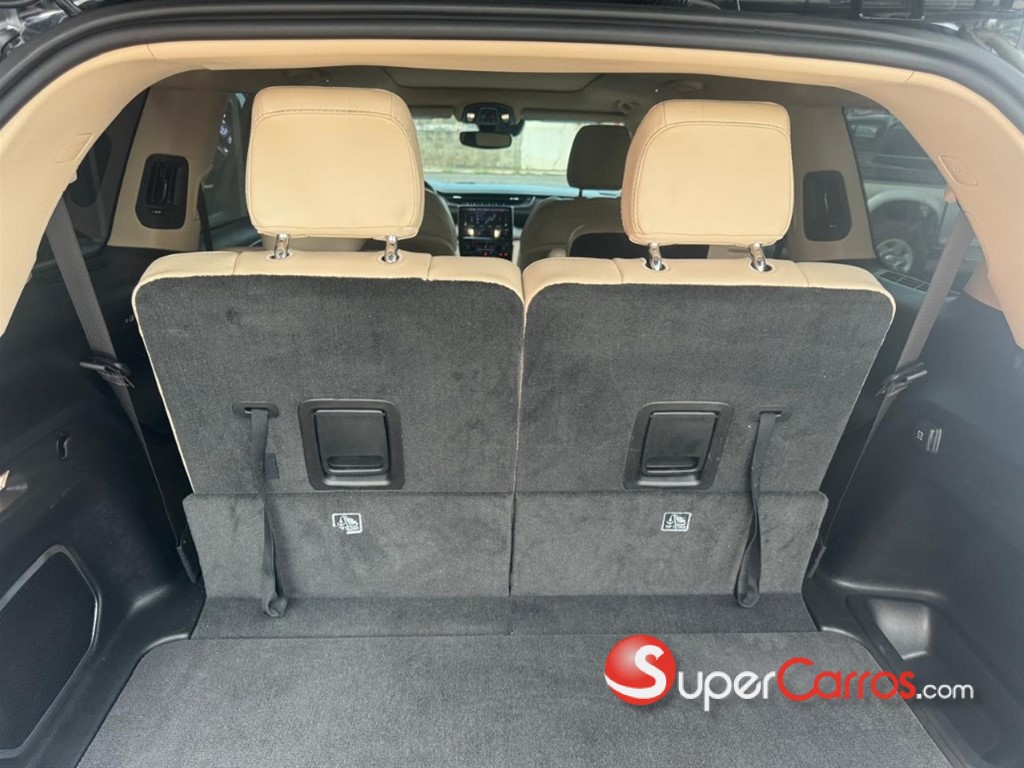 2021 Jeep Grand Cherokee L Limited — foto 7 / 10