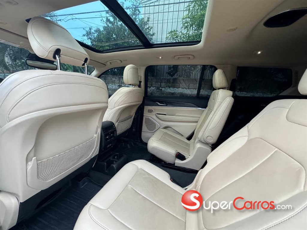 2021 Jeep Grand Cherokee L Limited — foto 9 / 10