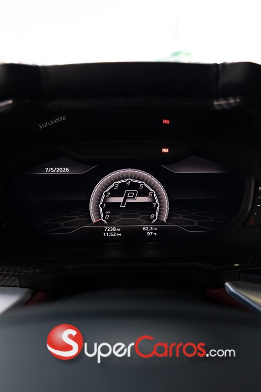 2019 Lamborghini Urus — foto 10 / 12