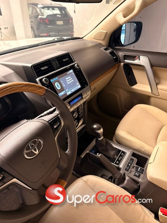 2018 Toyota Land Cruiser Prado VXL — foto 9 / 11