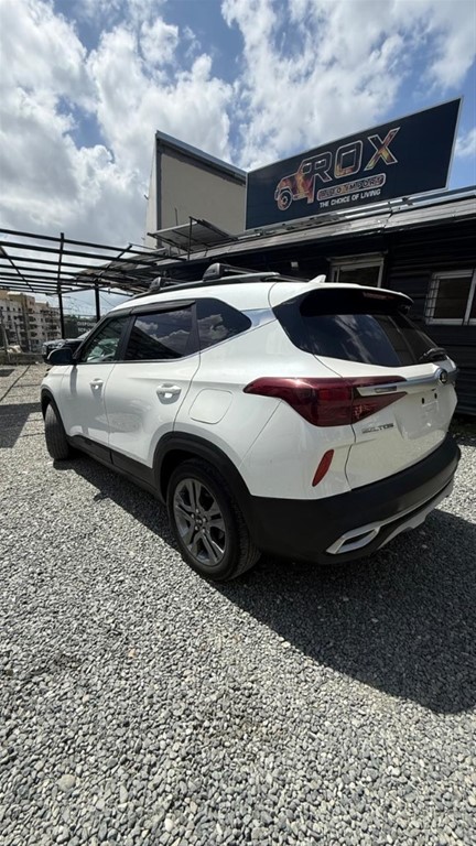 2021 Kia Seltos S — foto 2 / 11
