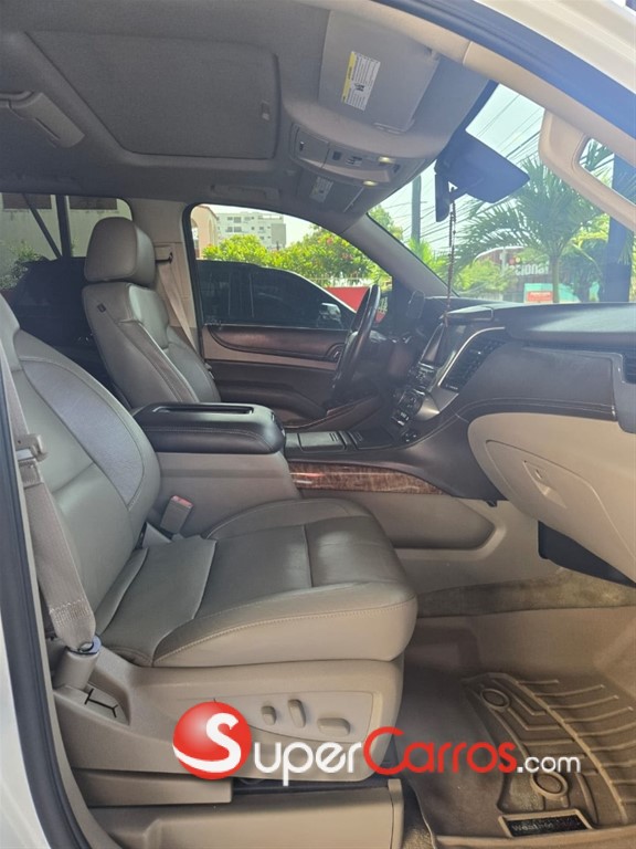 2015 Chevrolet Tahoe LTZ — foto 9 / 12