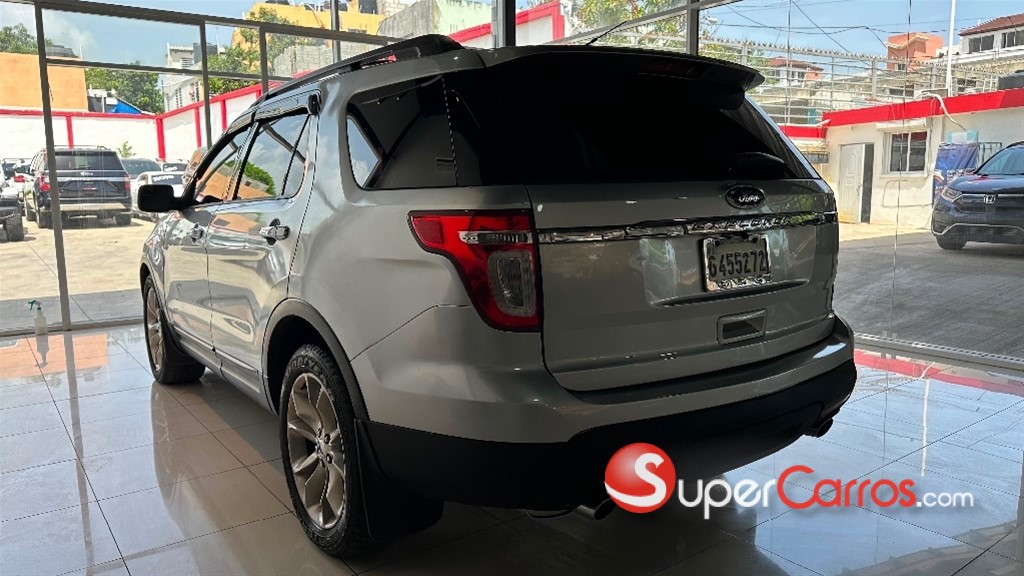 2013 Ford Explorer — foto 2 / 10