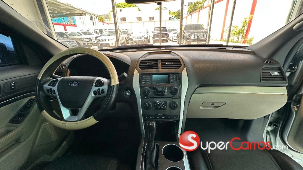 2013 Ford Explorer — foto 5 / 10