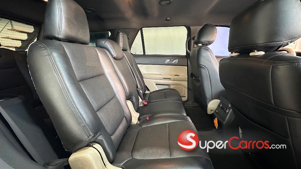 2013 Ford Explorer — foto 7 / 10