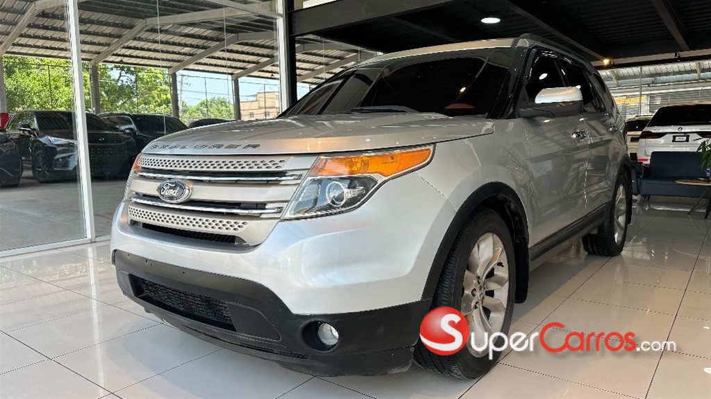 2013 Ford Explorer — foto 9 / 10