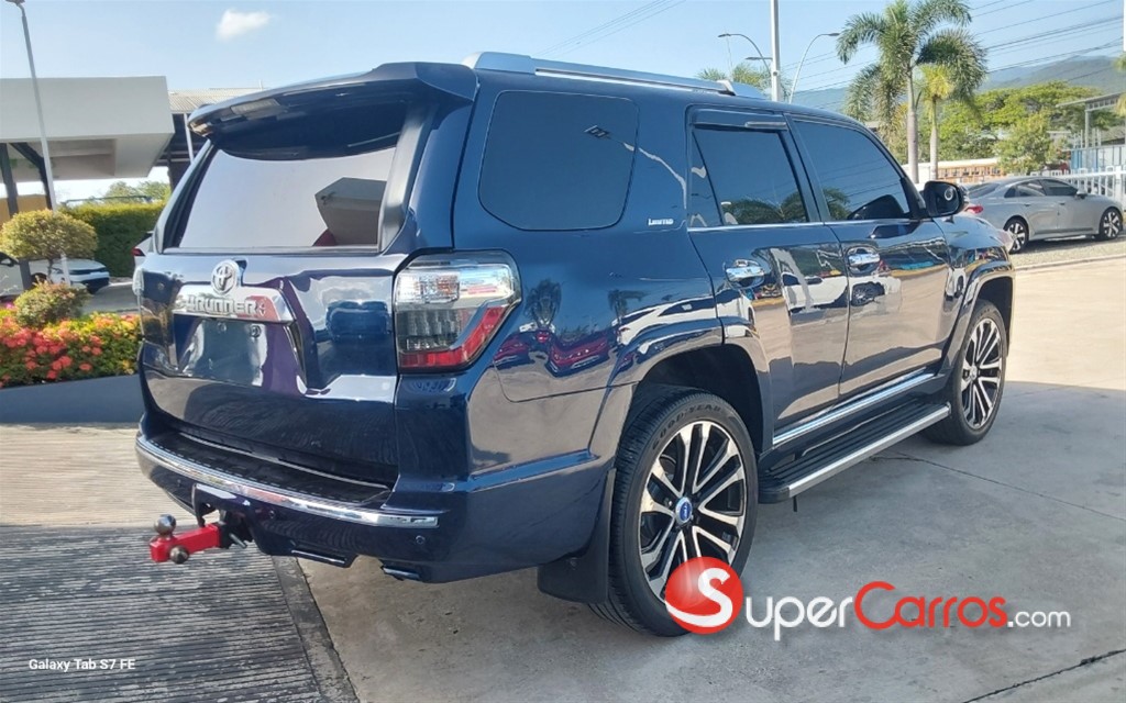 2014 Toyota 4 Runner SR5 — foto 3 / 8