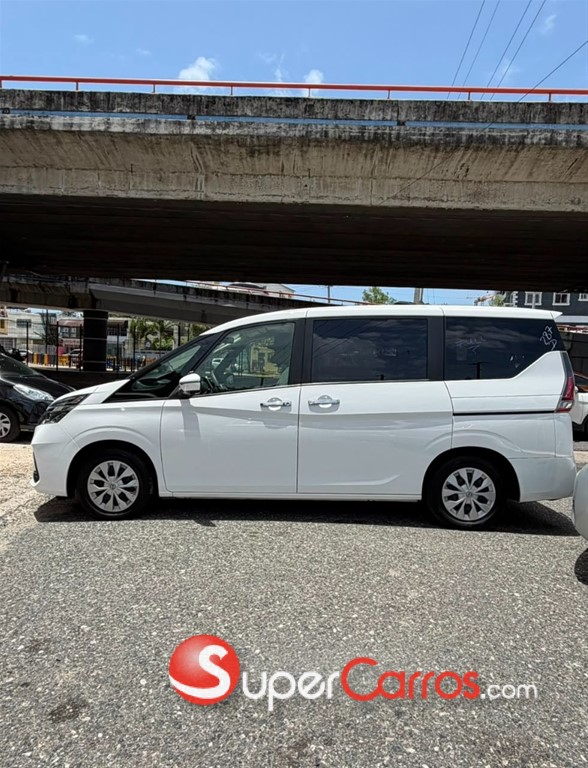 2020 Nissan Serena — foto 9 / 9