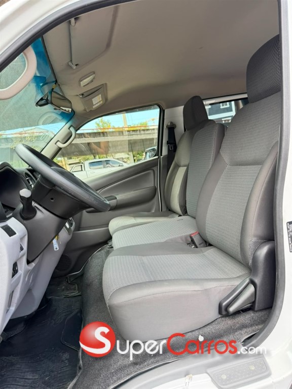2020 Nissan Caravan — foto 2 / 7