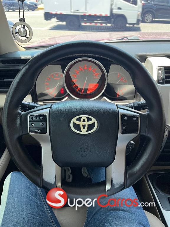 2011 Toyota 4 Runner SR5 — foto 6 / 10