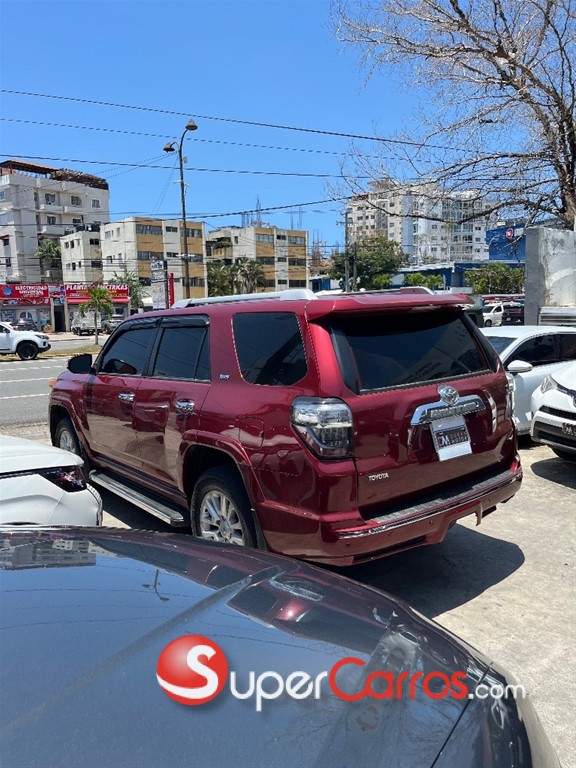 2011 Toyota 4 Runner SR5 — foto 9 / 10