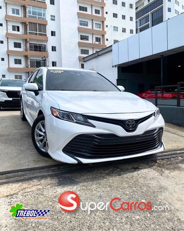 2018 Toyota Camry LE
