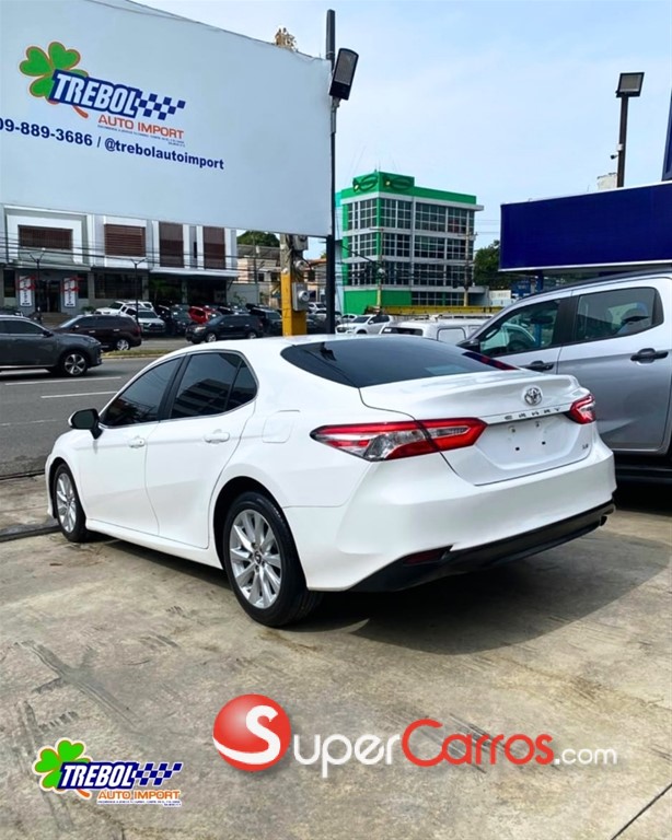 2018 Toyota Camry LE — foto 3 / 11