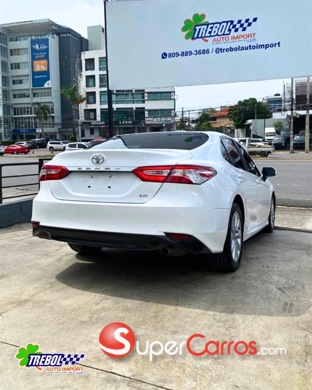 2018 Toyota Camry LE — foto 5 / 11