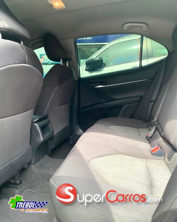 2018 Toyota Camry LE — foto 9 / 11