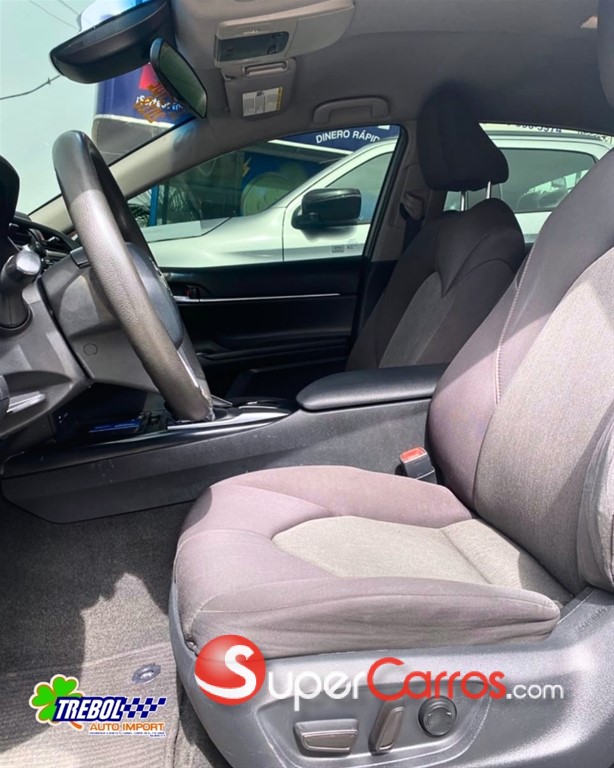 2018 Toyota Camry LE — foto 10 / 11