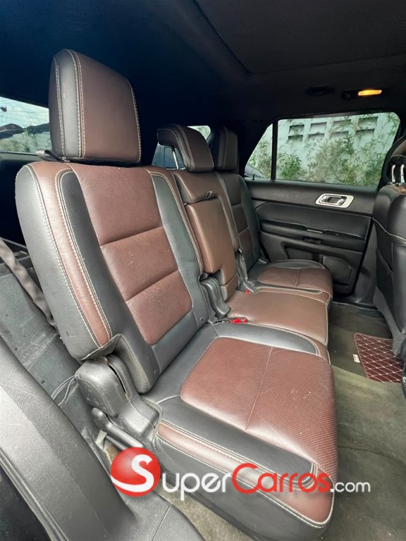 2015 Ford Explorer Sport — foto 6 / 10