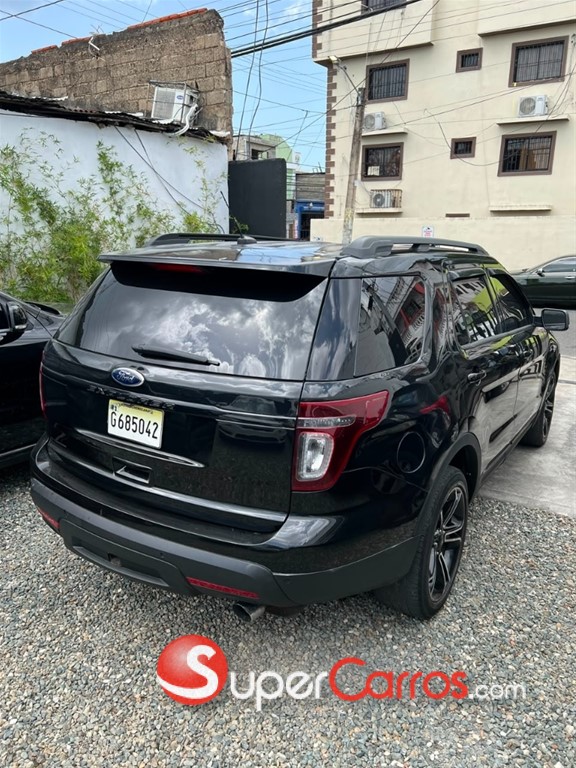 2015 Ford Explorer Sport — foto 7 / 10