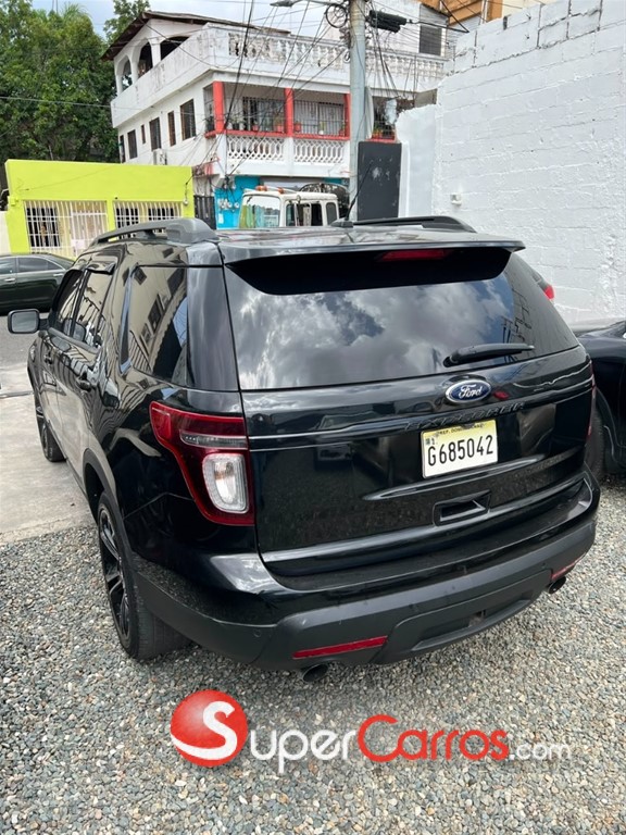 2015 Ford Explorer Sport — foto 8 / 10