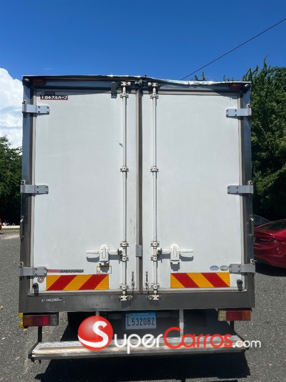 2012 Hino 300 — foto 4 / 9