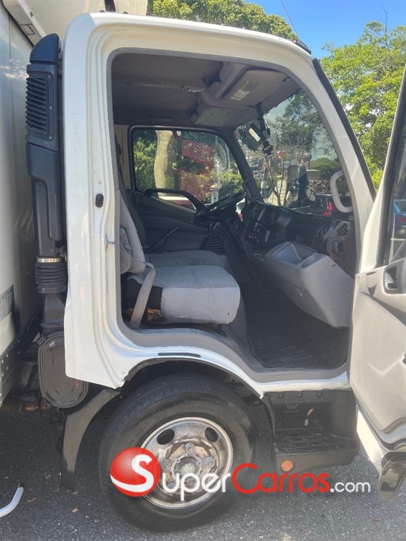 2012 Hino 300 — foto 5 / 9