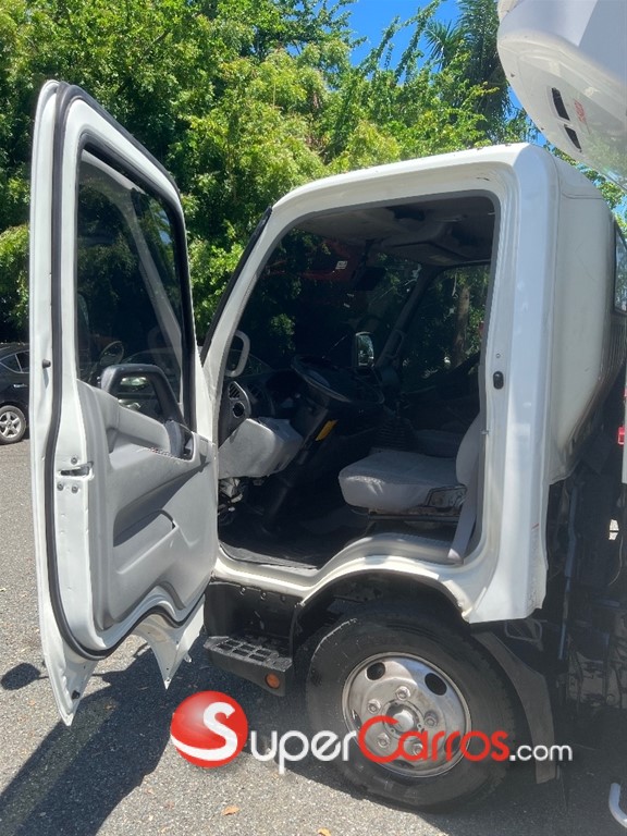 2012 Hino 300 — foto 8 / 9