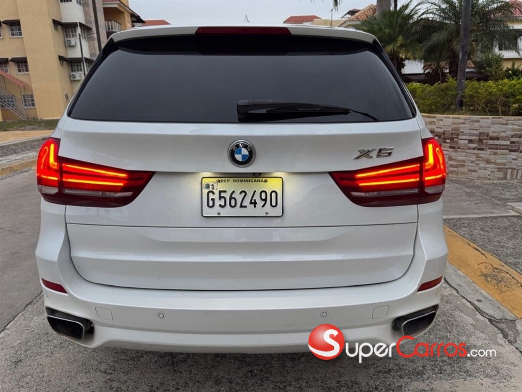 2016 BMW X 5 SDrive 35i — foto 4 / 12