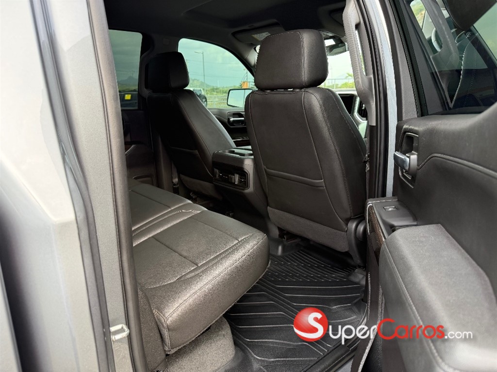 2020 Chevrolet Silverado 1500 RST — foto 9 / 11
