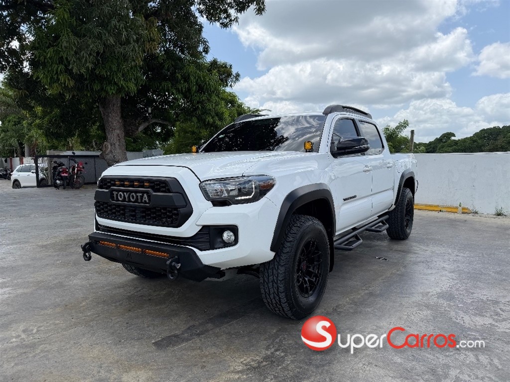 2017 Toyota Tacoma TRD OFF ROAD