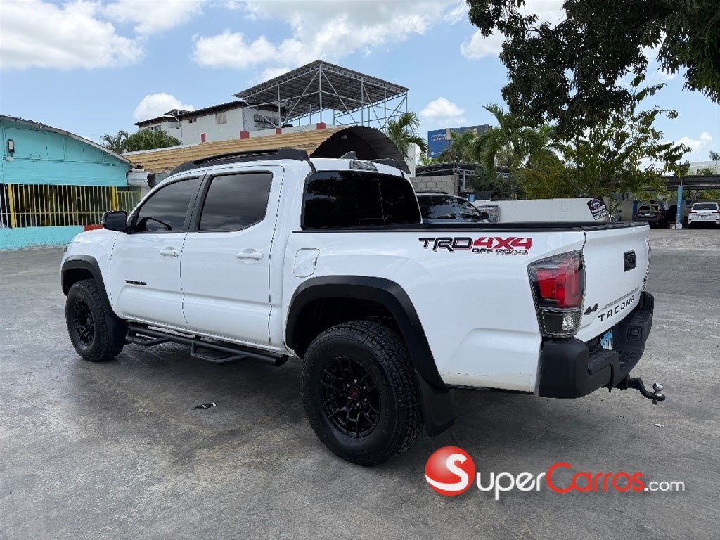 2017 Toyota Tacoma TRD OFF ROAD — foto 6 / 12