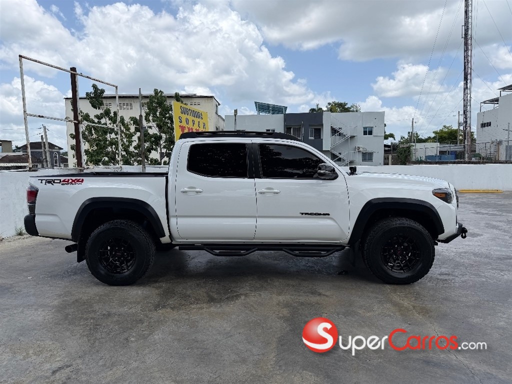 2017 Toyota Tacoma TRD OFF ROAD — foto 10 / 12