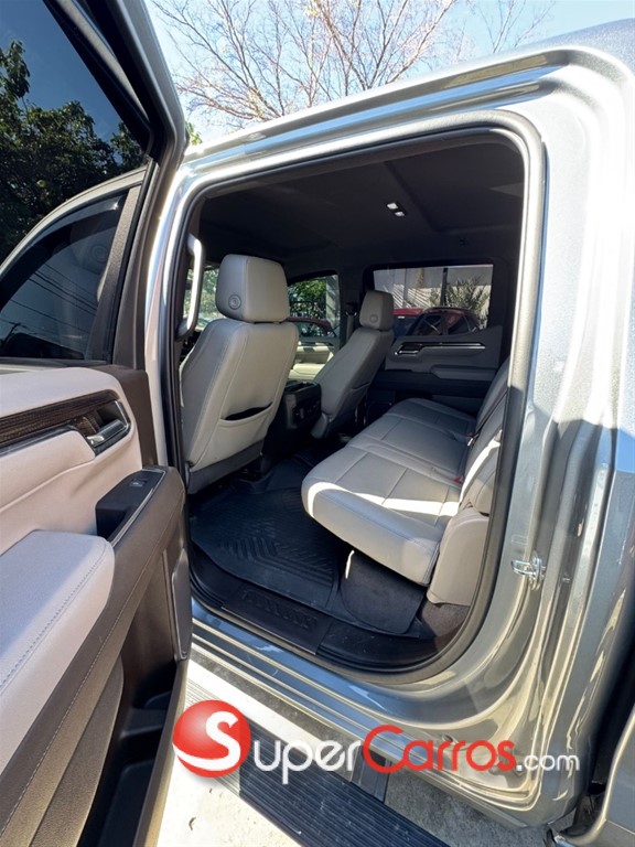 2023 Chevrolet Silverado RST Duramax — foto 7 / 12