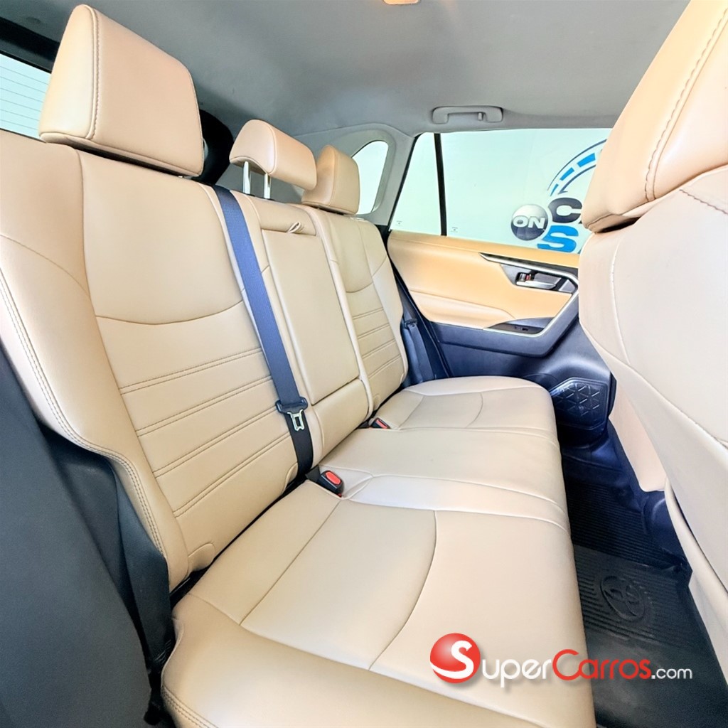 2021 Toyota RAV4 XLE Premium — foto 4 / 9